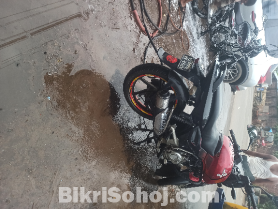 Pulsar 150cc 2 colours